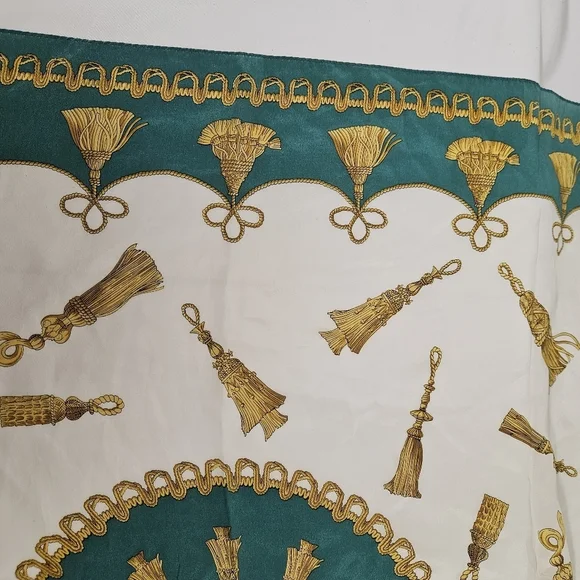 Oscar De La Renta Vintage Silk Scarf In Green White And Yellow - Picture 9 of 12